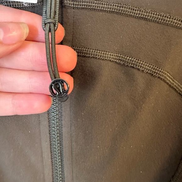 BRAND NEW condition Lululemon Define Jacket - Picture 3 of 4